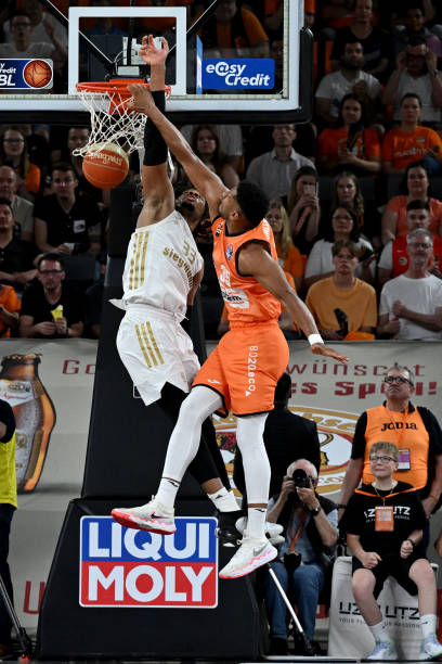 不仅让球迷 不仅让球迷